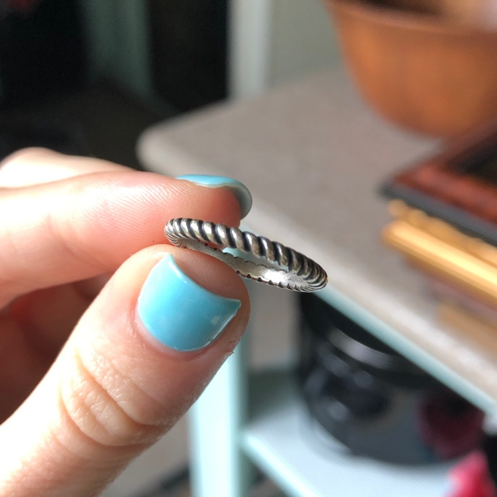 James Avery Small Twisted Wire Ring Size 4